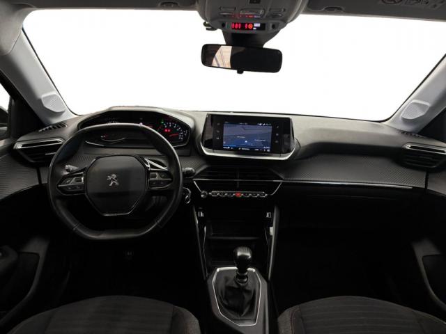 Peugeot 208 image 9