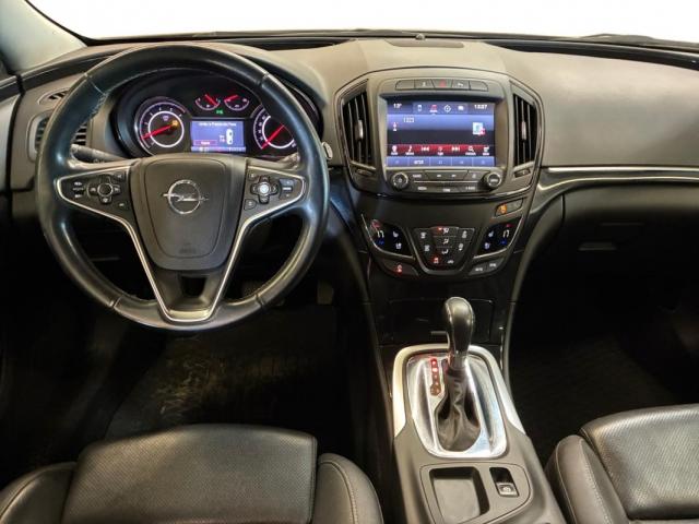 Opel Insignia Sports Tourer image 4