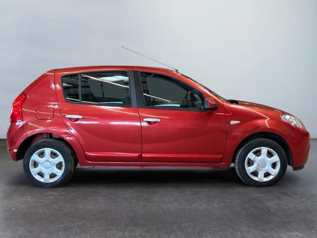 Dacia Sandero image 2