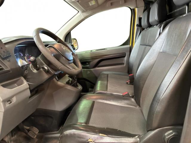 Citroen Jumpy image 8