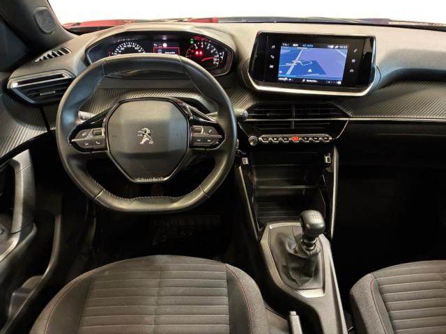 Peugeot 2008 image 2
