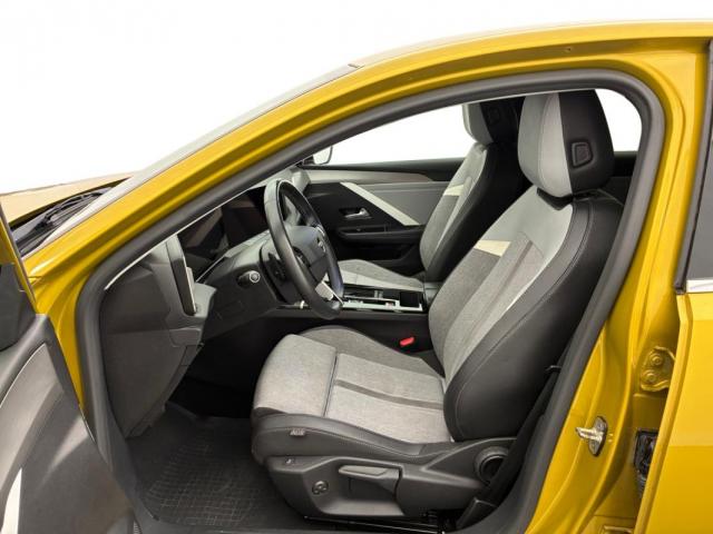Opel Astra image 2