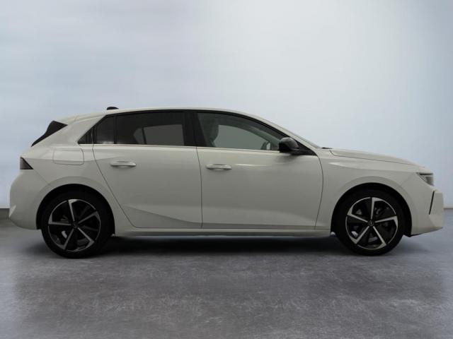 Opel Astra image 8