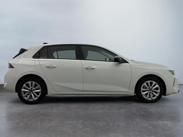 Opel Astra image 2