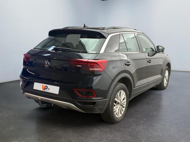 Volkswagen T-Roc image 2