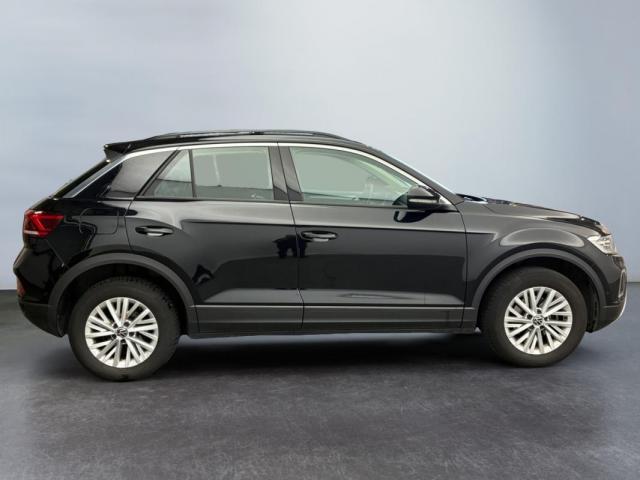 Volkswagen T-Roc image 6