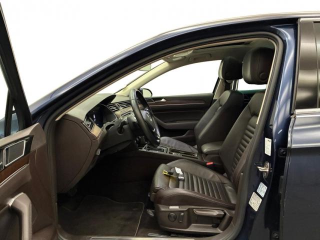 Volkswagen Passat image 1