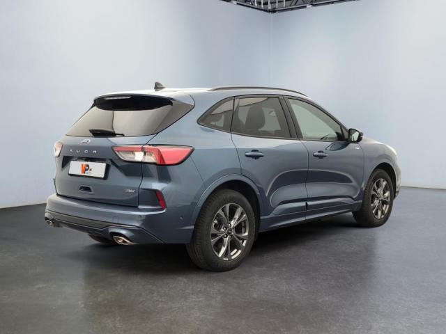 Ford Kuga image 1