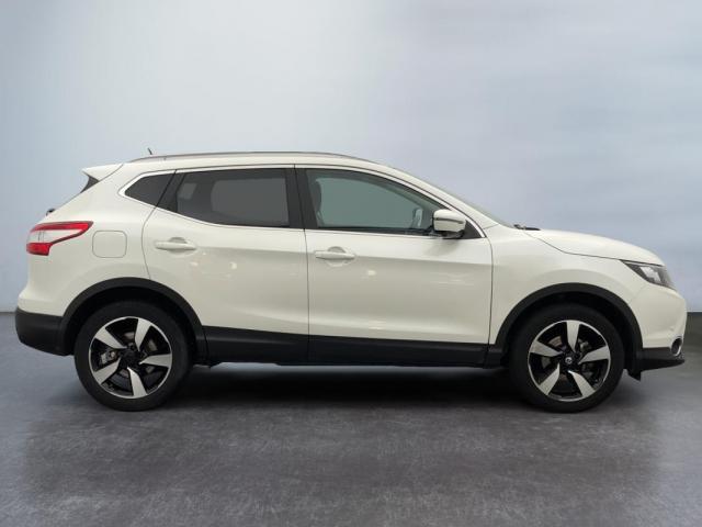 Nissan Qashqai image 1