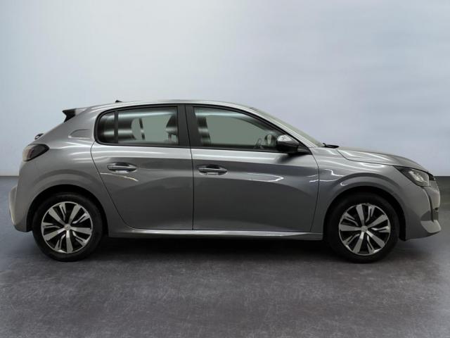 Peugeot 208 image 8