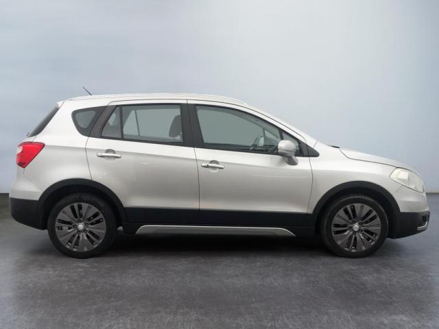 Suzuki Sx4 S-Cross image 1