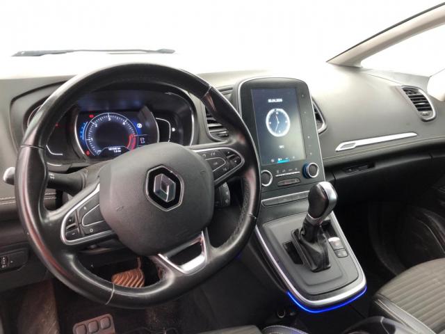 Renault Grand Scénic image 2