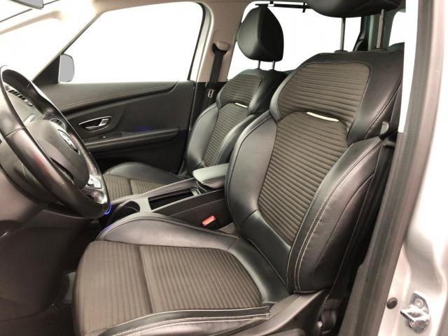 Renault Grand Scénic image 1