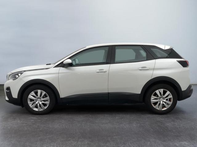 Peugeot 3008 image 2