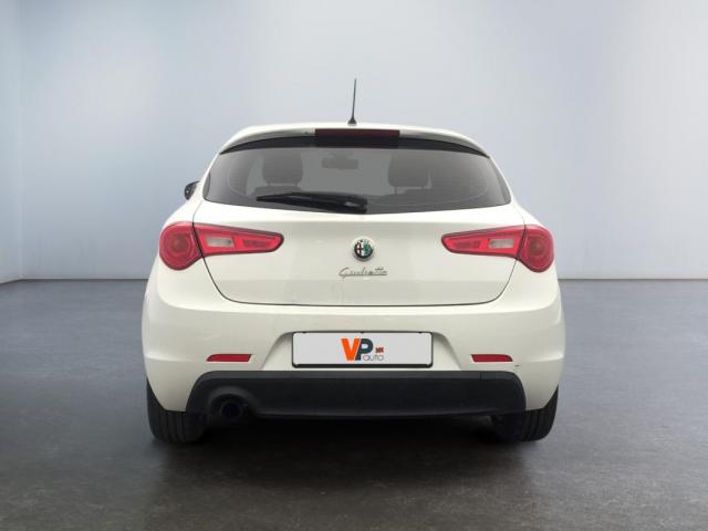 Alfa Romeo Giulietta image 2