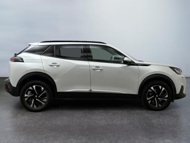 Peugeot 2008 image 8