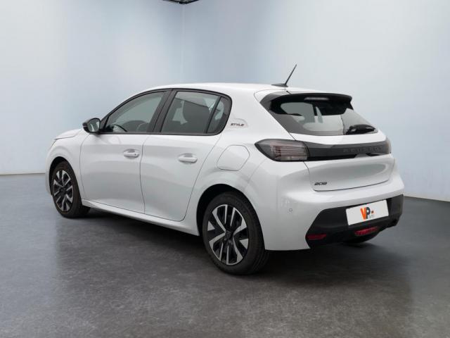 Peugeot 208 image 4