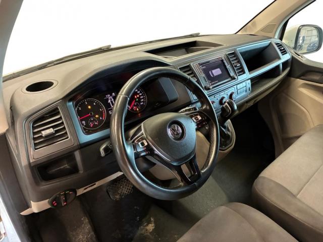 Volkswagen Transporter image 5