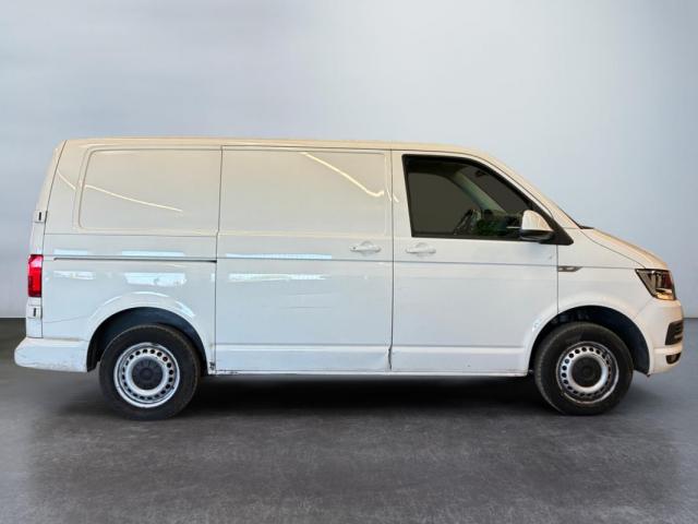 Volkswagen Transporter image 3