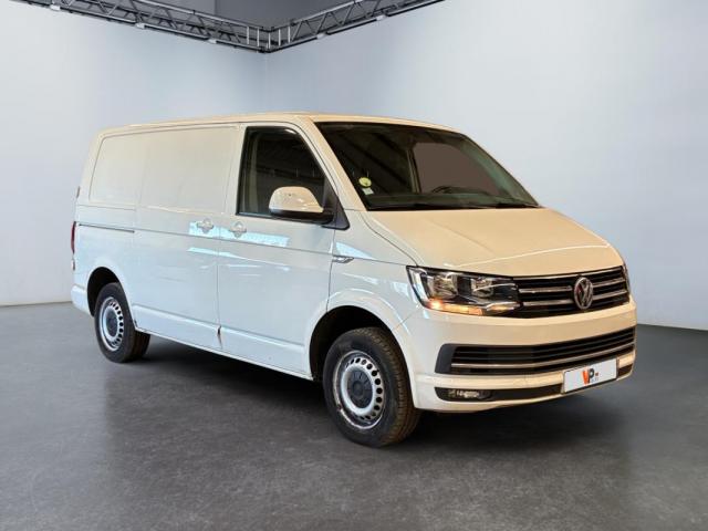Volkswagen Transporter image 2