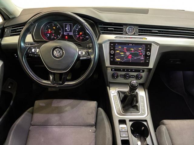 Volkswagen Passat Sw image 6