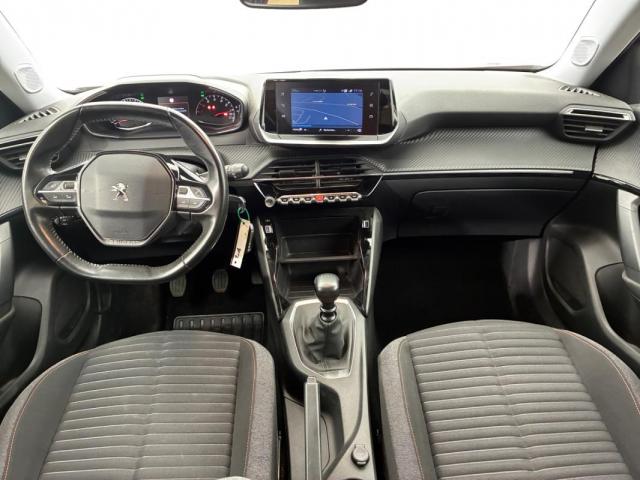 Peugeot 2008 image 9