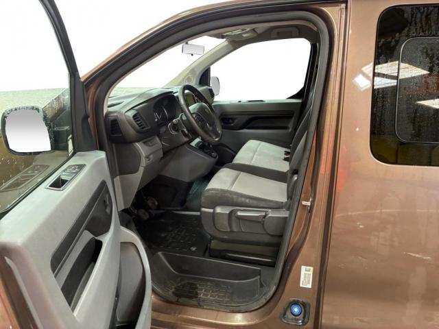Peugeot Expert Combi image 4