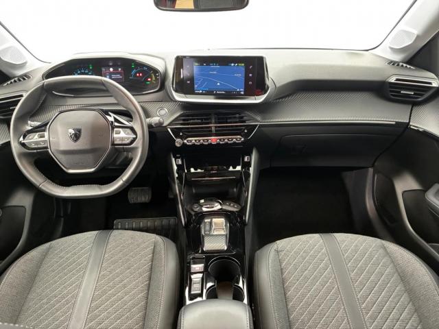 Peugeot 208 image 7