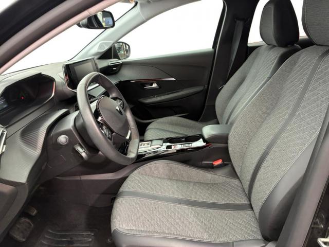 Peugeot 208 image 1
