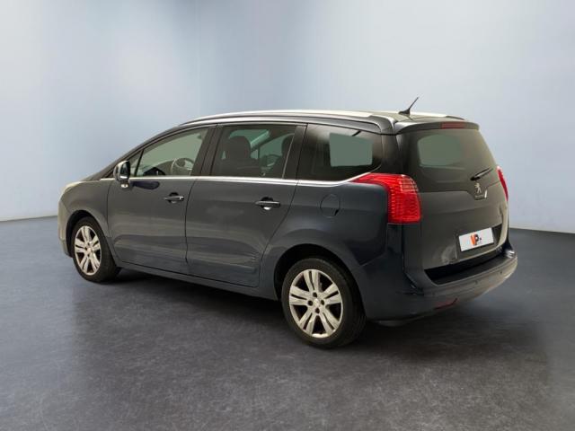 Peugeot 5008 image 9
