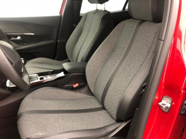 Peugeot 2008 image 4