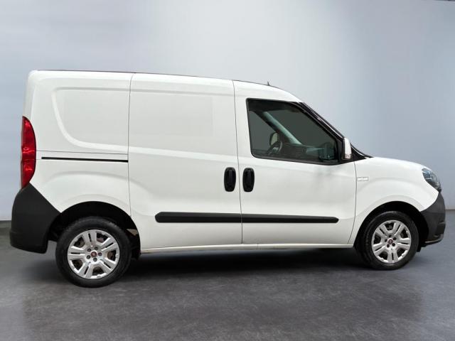 Fiat Doblo Cargo image 9