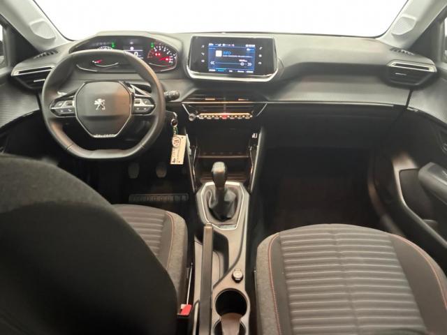 Peugeot 208 image 8