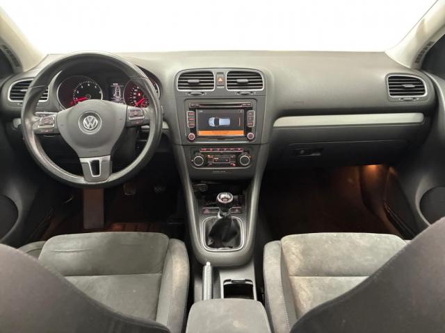 Volkswagen Golf image 5