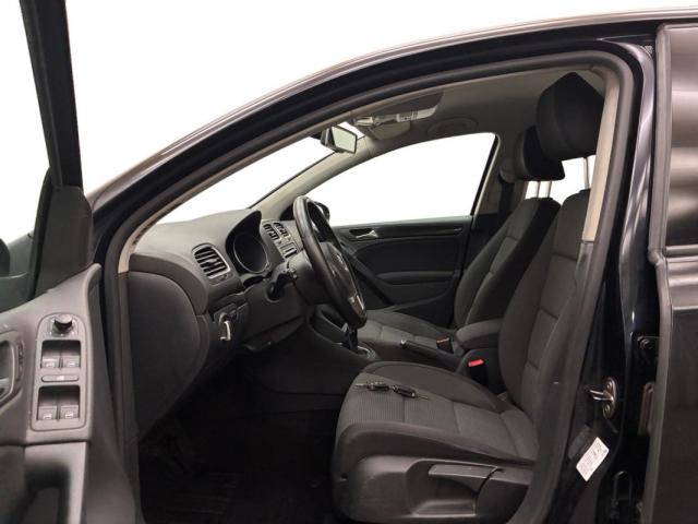 Volkswagen Golf image 4