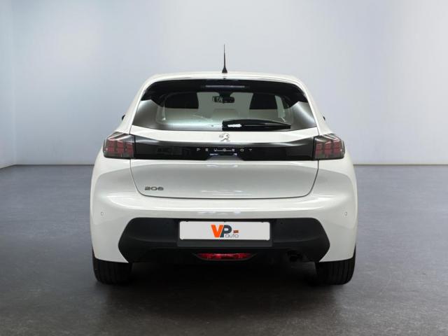 Peugeot 208 image 8