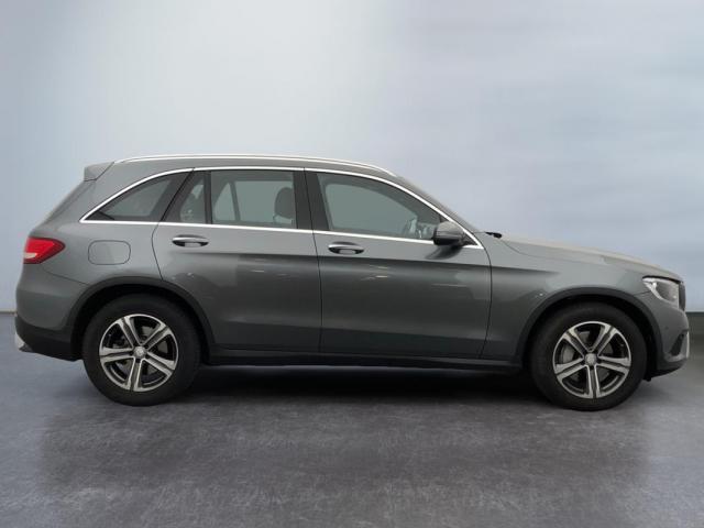 Mercedes Benz Glc image 2