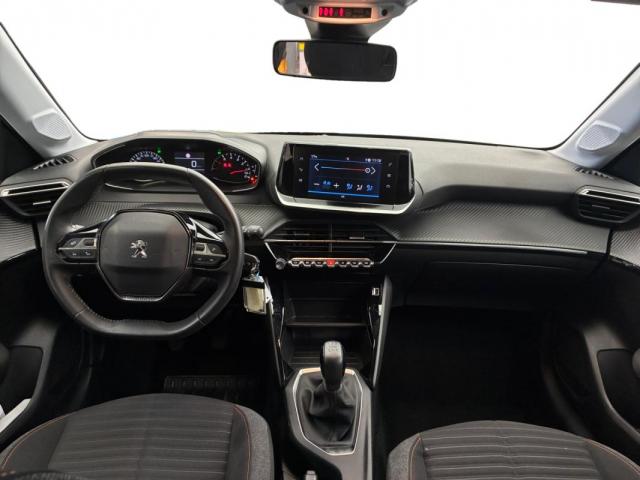 Peugeot 208 image 7