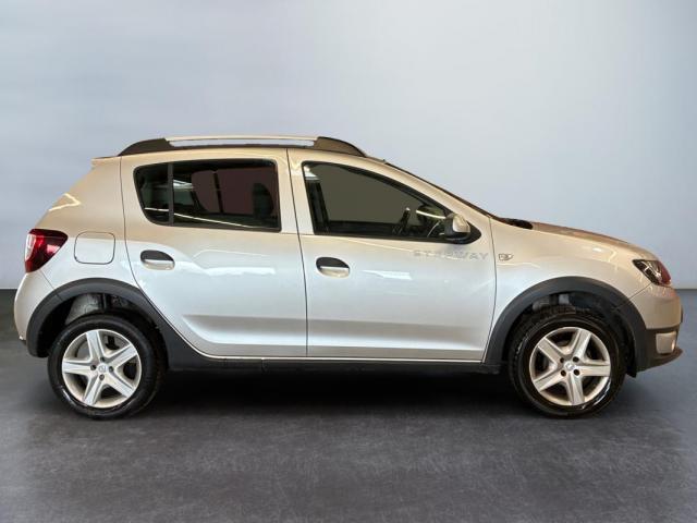 Dacia Sandero image 8