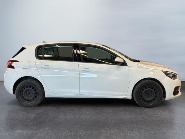 Peugeot 308 image 2