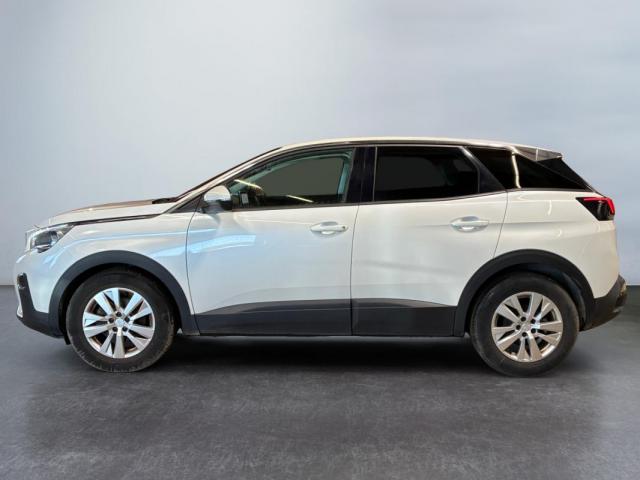 Peugeot 3008 image 2