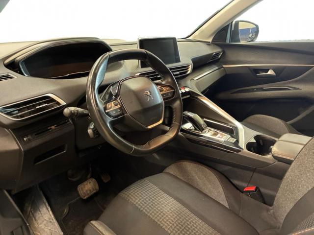 Peugeot 3008 image 2