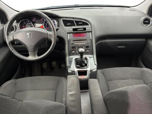 Peugeot 5008 image 9