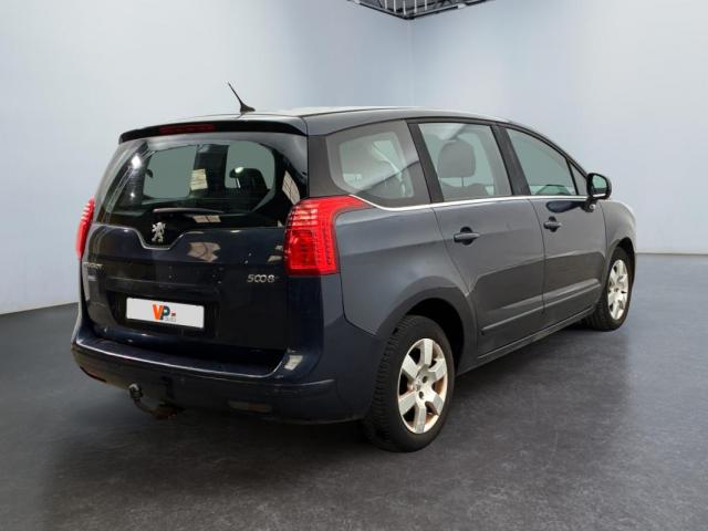 Peugeot 5008 image 4