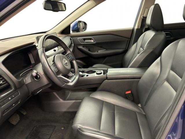 Nissan X-Trail image 2