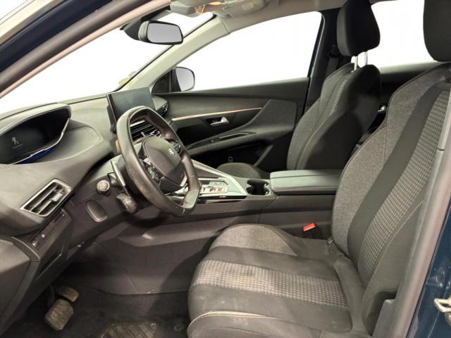 Peugeot 3008 image 2