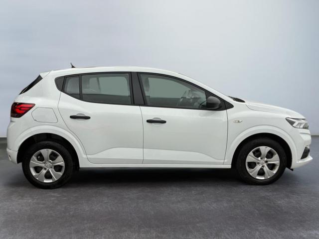 Dacia Sandero image 2