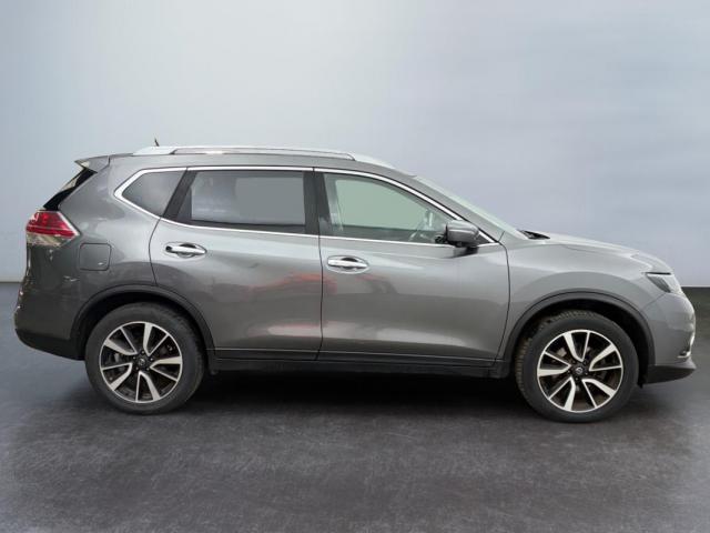 Nissan X-Trail image 1