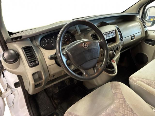 Opel Vivaro image 9