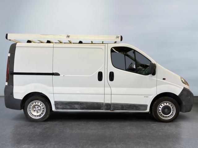 Opel Vivaro image 8